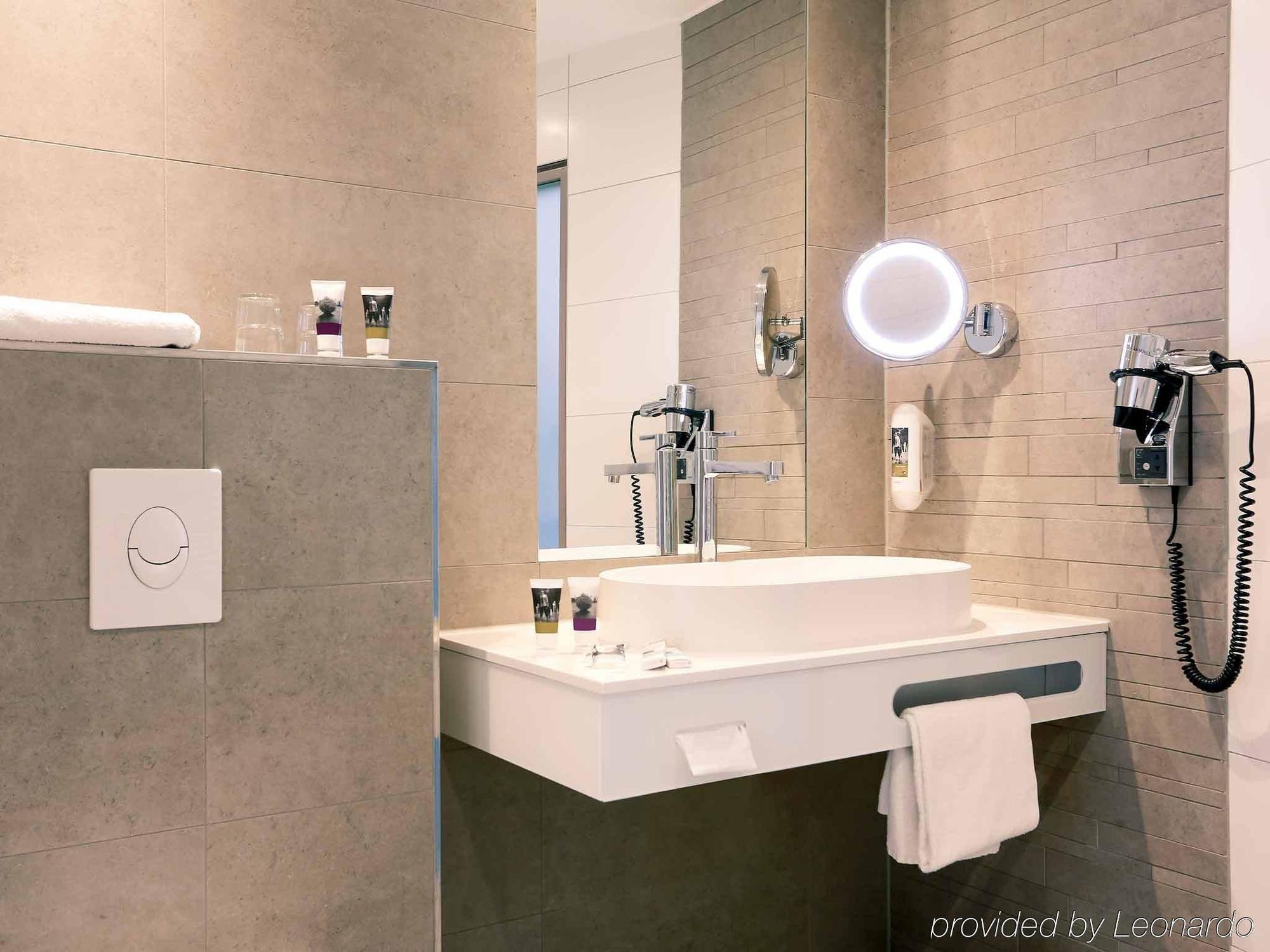 Mercure Am Entenfang Hotel 4*